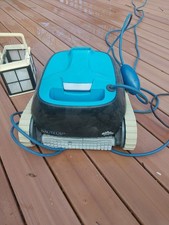 Dolphin Nautilus CC robotic